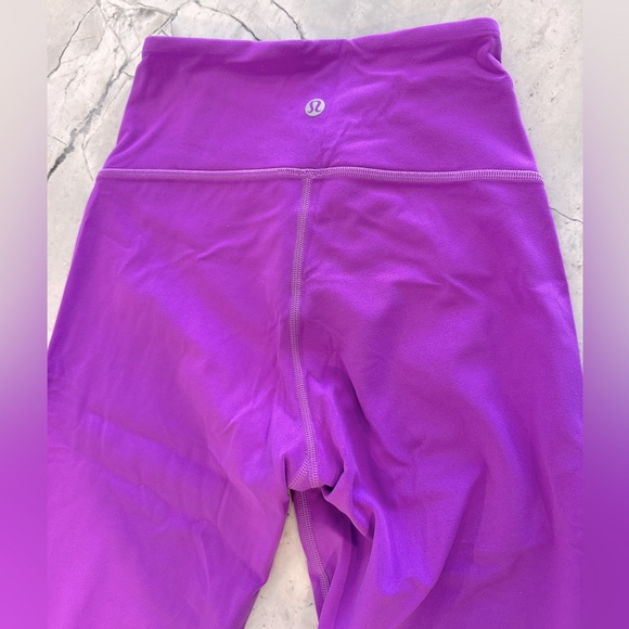 EUC Lululemon Groove high rise split hem leggings - NULU - size 2 - Picture 5 of 9